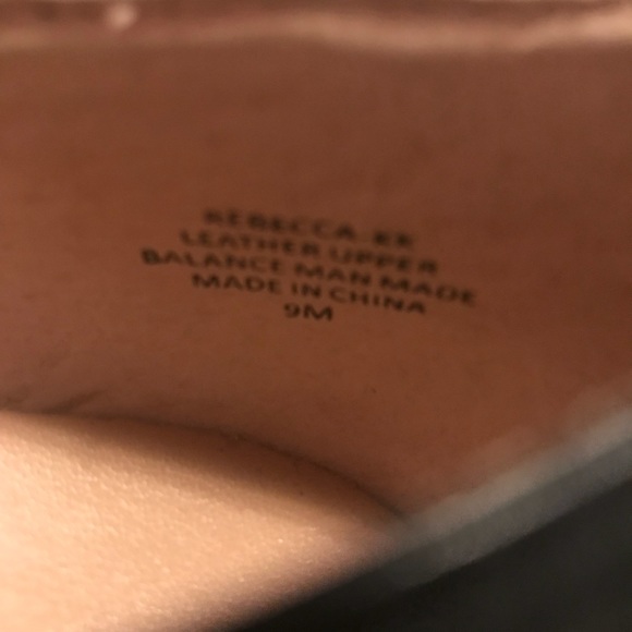 Kelly and Katie pimps - Picture 3 of 4